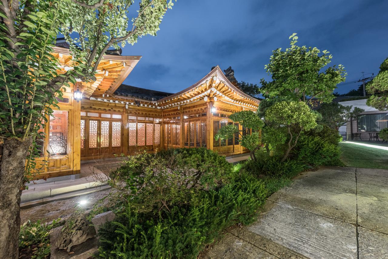 Bonum 1957 Hanok And Boutique Seoul Exterior photo