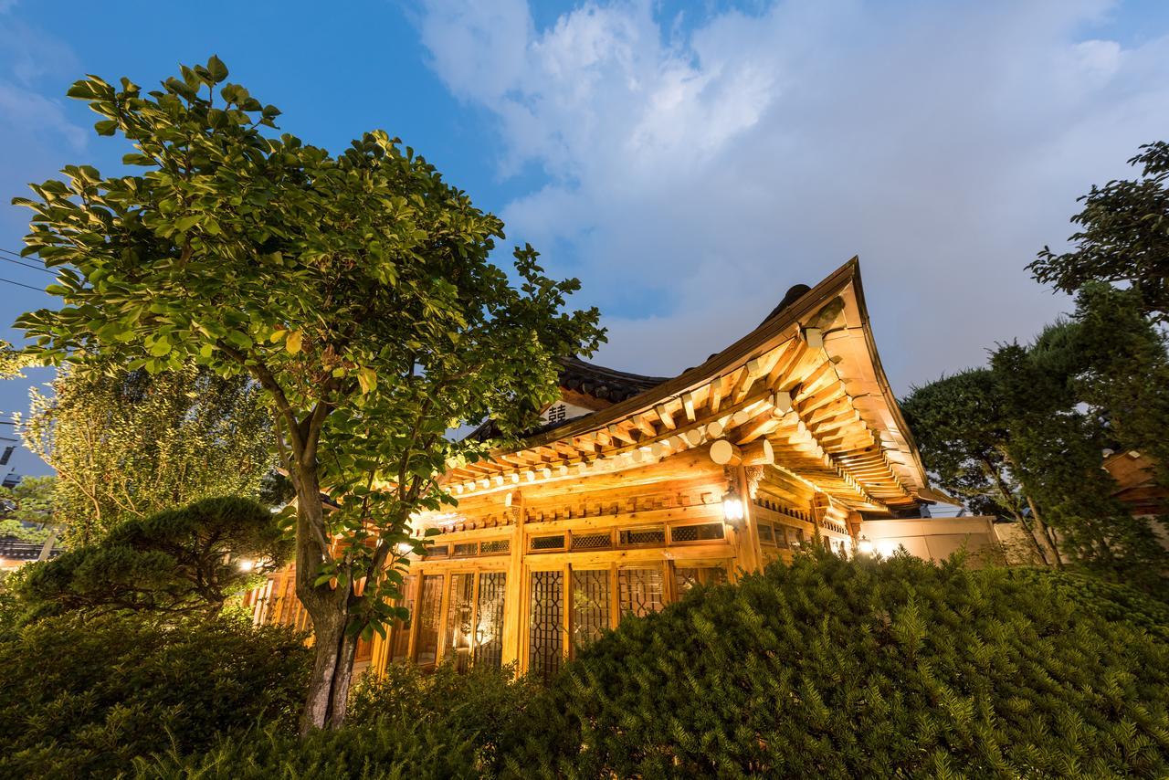 Bonum 1957 Hanok And Boutique Seoul Exterior photo